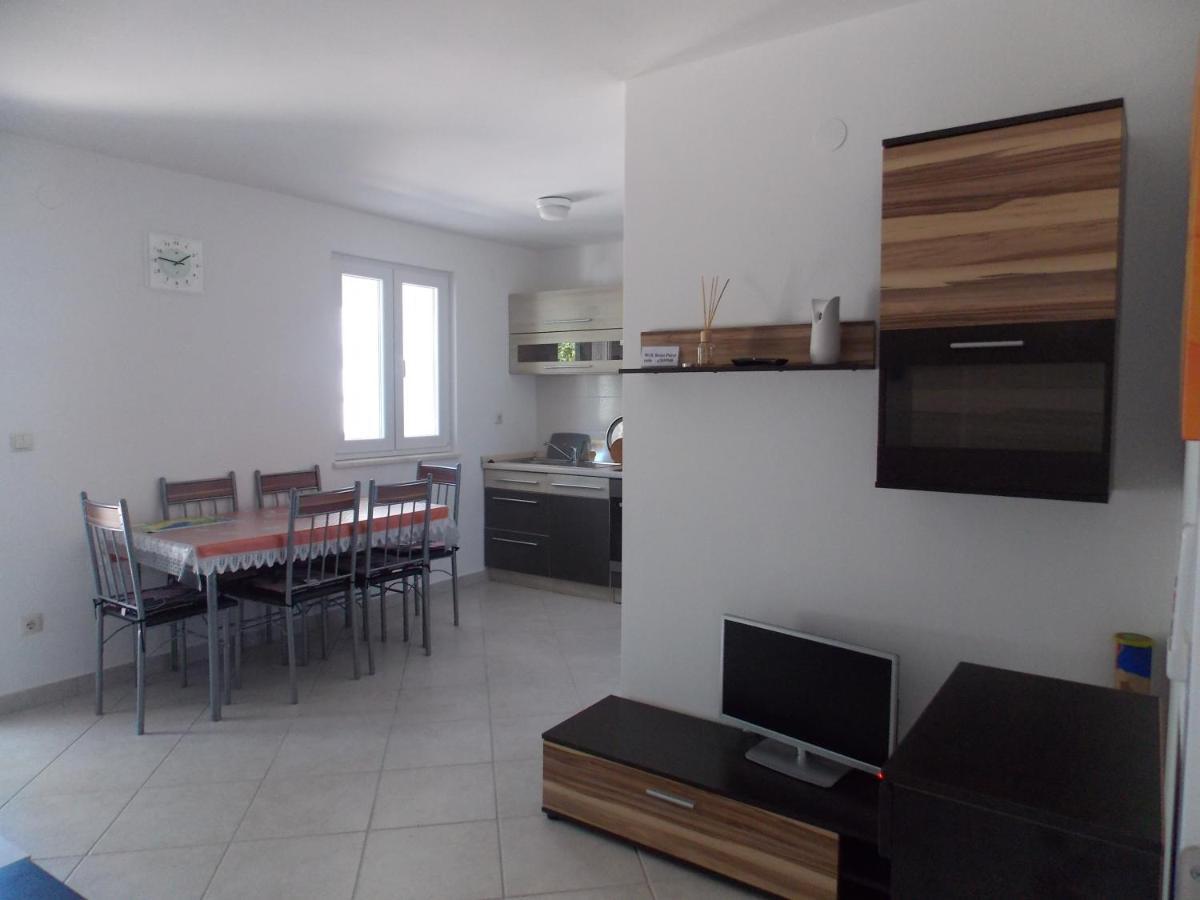 Apartments Fila Novalja Exterior photo